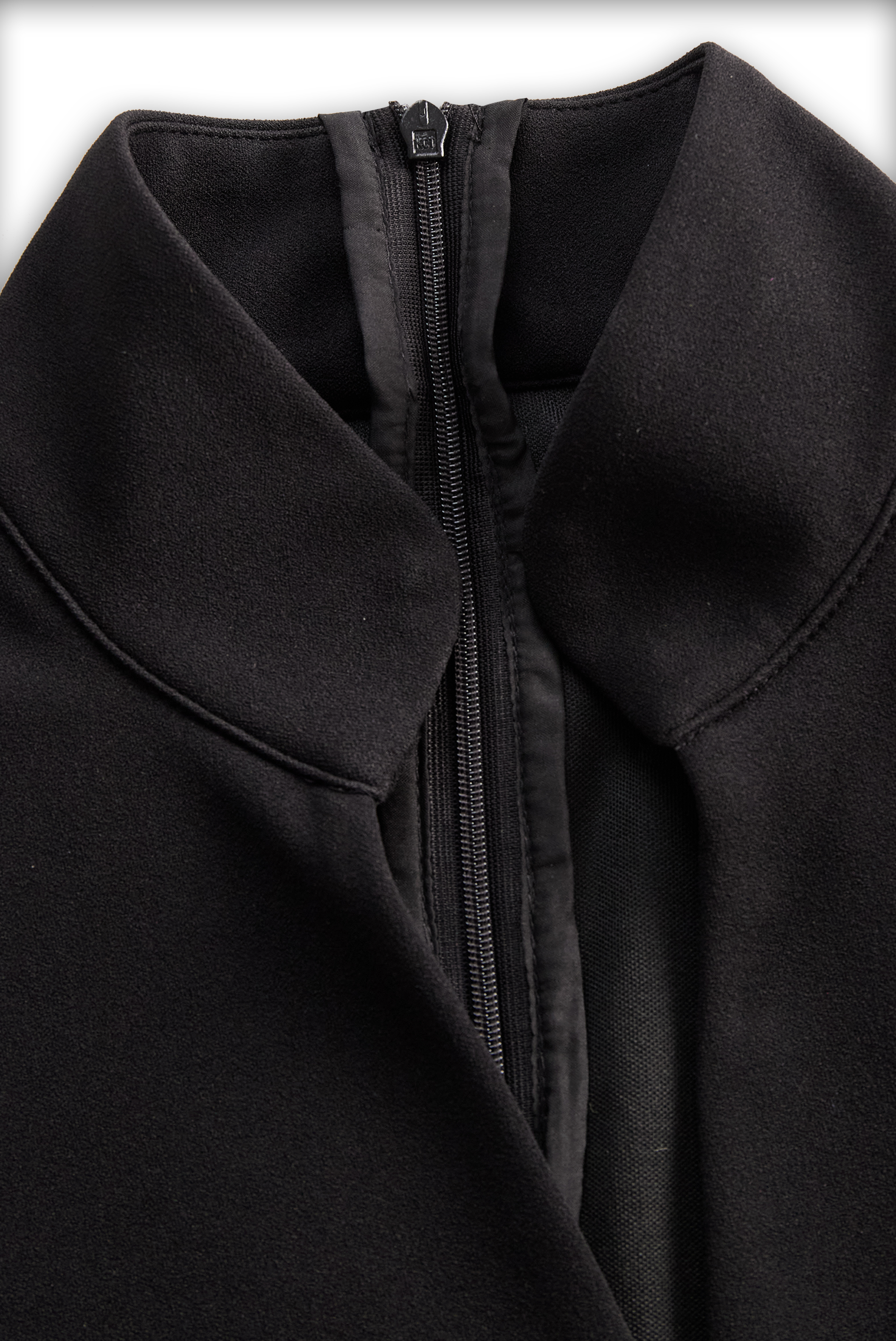 LUNE – Élégance Classique Dress