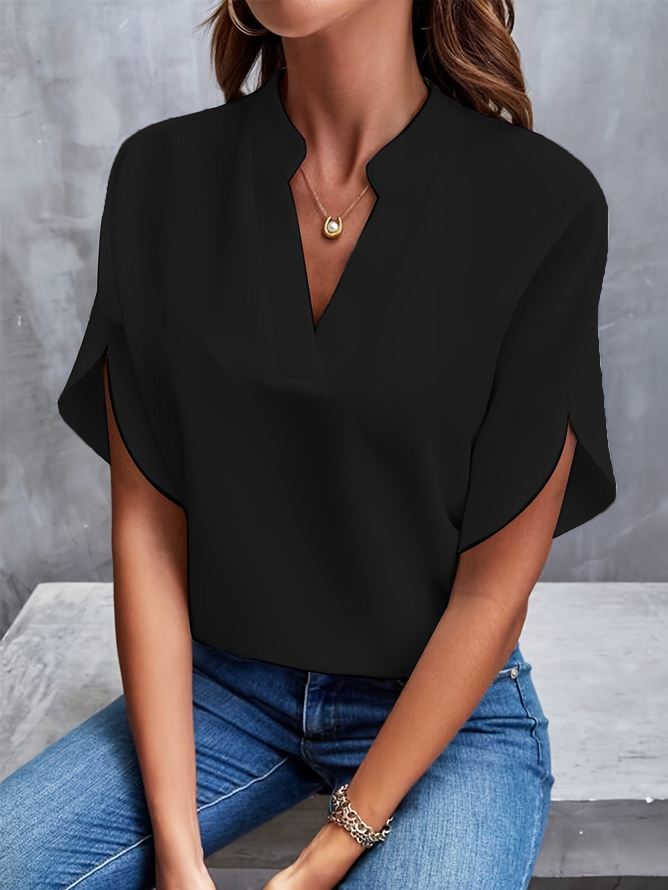 Élina – Blouse Élégante à Manches Ouvertes