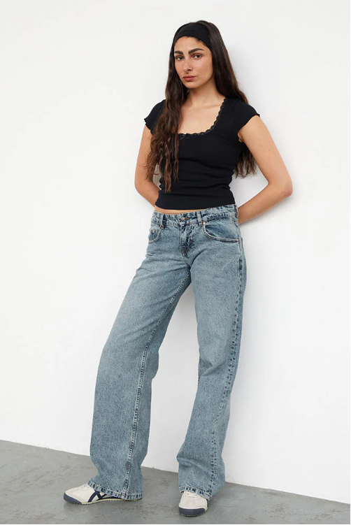 Mila – Jean Taille Basse Oversize
