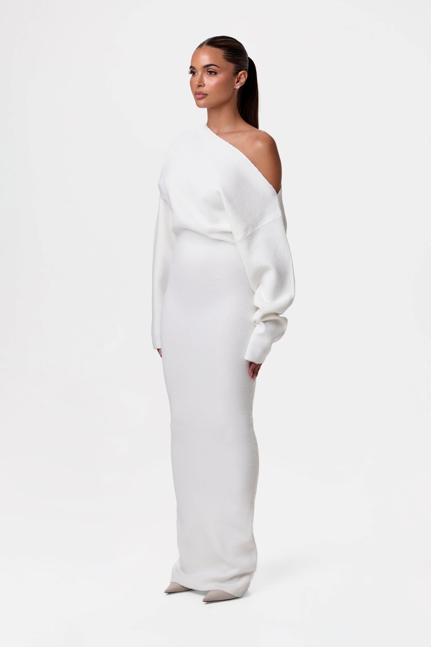 Élina – Robe Asymétrique en Maille