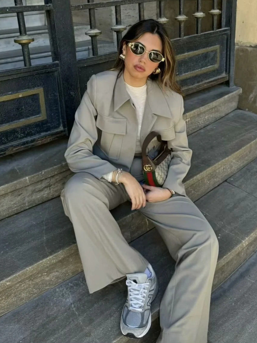 Émilienne – Ensemble Tailleur Moderne