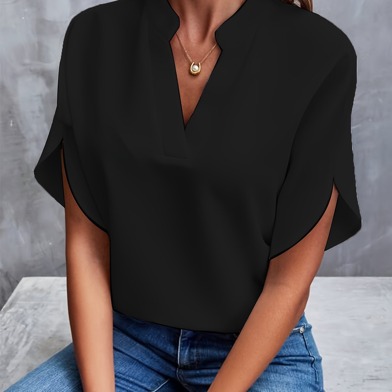 Élina – Blouse Élégante à Manches Ouvertes