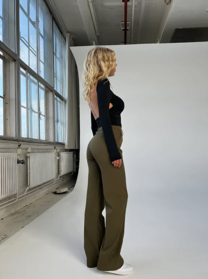 Clara – Pantalon Classique à Jambe Droite