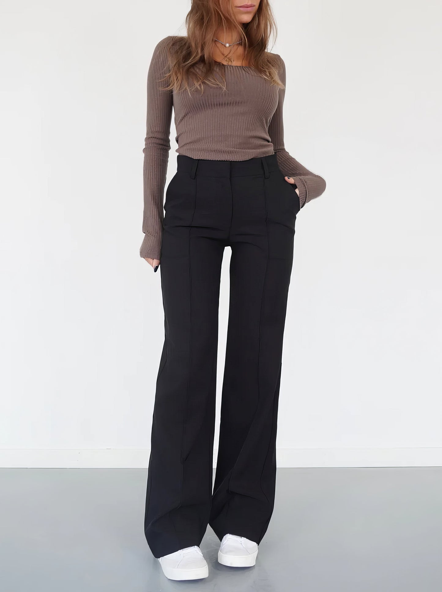 Clara – Pantalon Classique à Jambe Droite