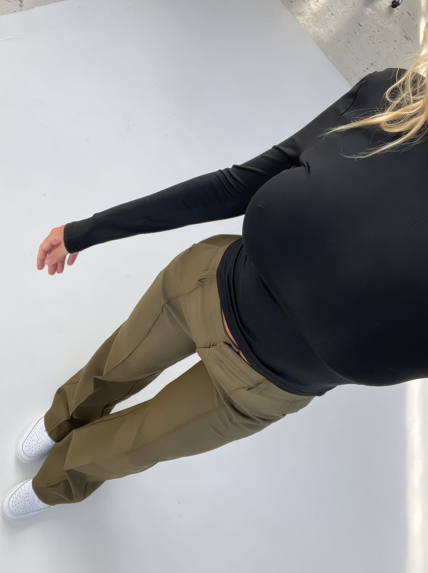 Clara – Pantalon Classique à Jambe Droite