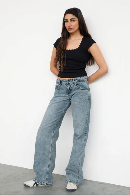 Mila – Jean Taille Basse Oversize