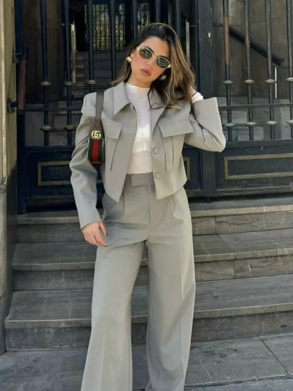 Émilienne – Ensemble Tailleur Moderne