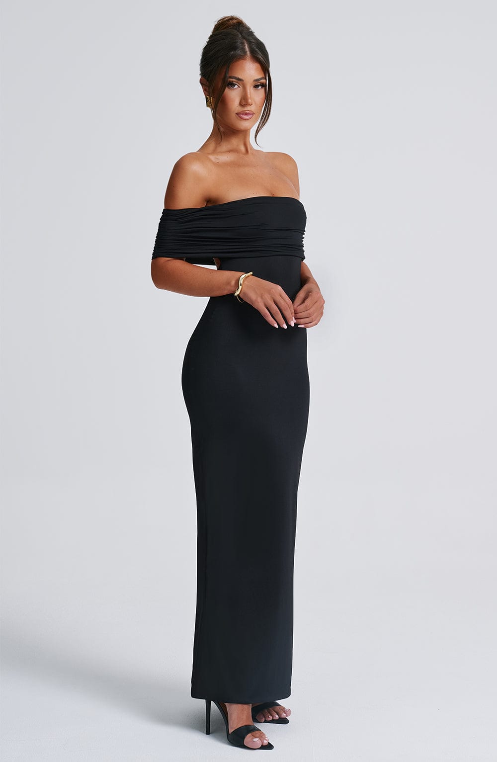 Noémie – Robe Longue Épaules Dénudées